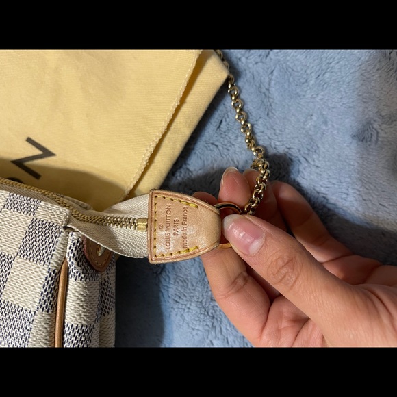 ❌SOLD❌Louis Vuitton Eva clutch Azur - Picture 9 of 12